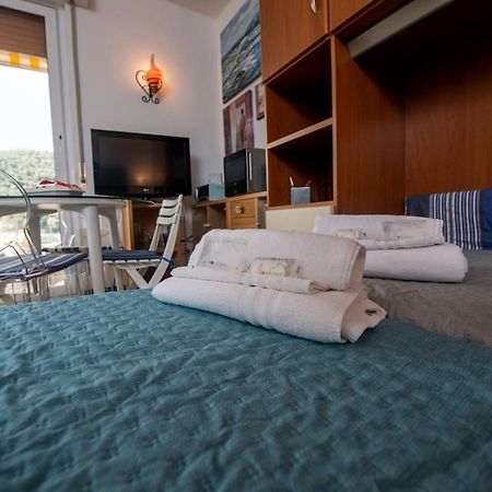 Апартаменты 239 - Casa Del Sole Vista Mare Moneglia - 5Minuti A Piedi Dal Mare - Parcheggio Privato Экстерьер фото